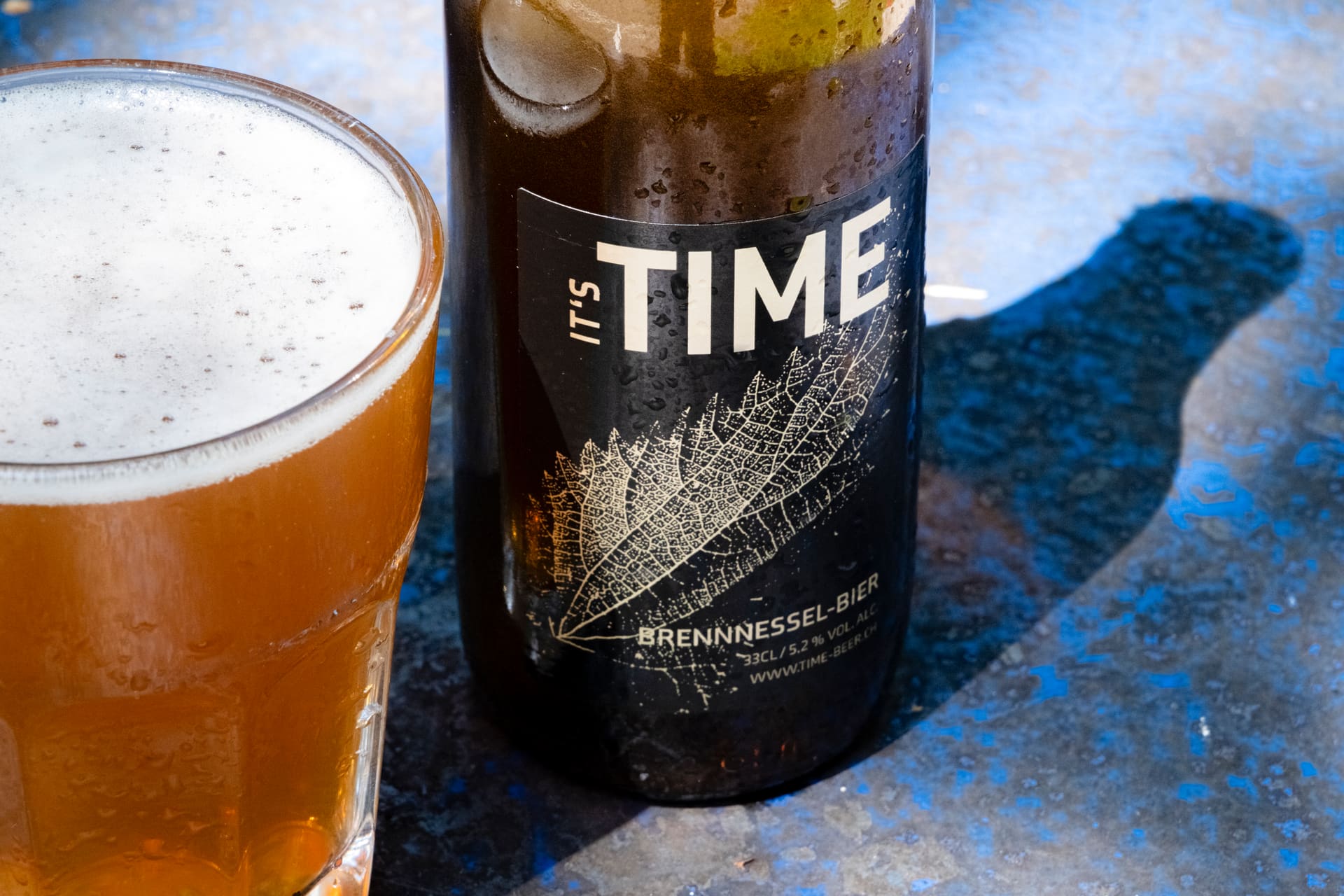 Packaging Design von Dotmade: Serienlogik und Etiketten im System